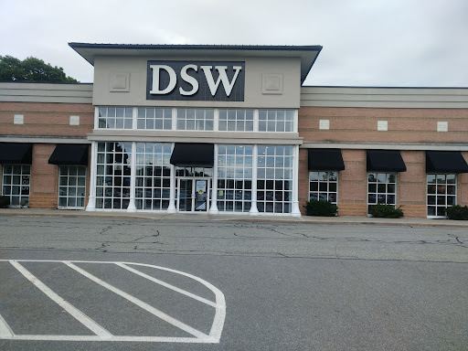 Shoe Store «DSW Designer Shoe Warehouse», reviews and photos, 1350 Bald Hill Rd, Warwick, RI 02886, USA