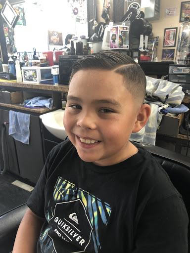 Barber Shop «Holiday Barber Shop», reviews and photos, 305 N Riverside Dr, Clarksville, TN 37040, USA