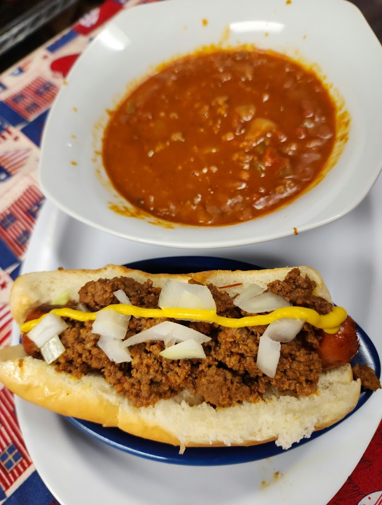 Hilltop Diner and Pizzeria 25570