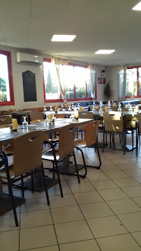 Atmosphère du Restaurant français Centre Routier Km Delta à Nîmes - n°18