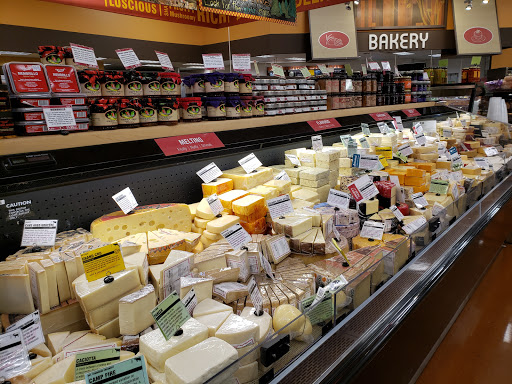 Grocery Store «Fred Meyer», reviews and photos, 19200 SW Martinazzi Ave, Tualatin, OR 97062, USA