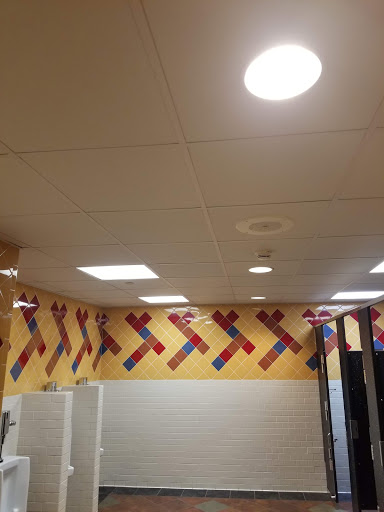 Movie Theater «Regal Cinemas Fox Run 15 & RPX», reviews and photos, 45 Gosling Rd, Newington, NH 03801, USA