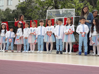 İzmir - Karabağlar Agah Efendi İlkokulu