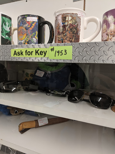 Antique Store «South Louisville Antique & Toy», reviews and photos, 4150 Blue Lick Rd # 8, Louisville, KY 40229, USA