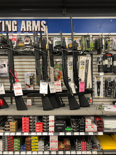 Sporting Goods Store «Big 5 Sporting Goods - Fremont», reviews and photos, 3820 Mowry Ave, Fremont, CA 94538, USA