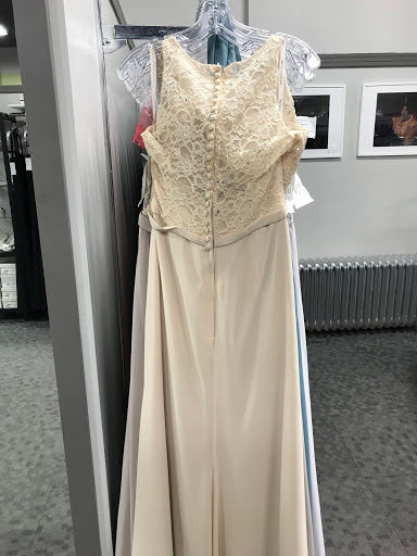 Bridal Shop «The Wedding Tree», reviews and photos, 418 Main St, La Crosse, WI 54601, USA