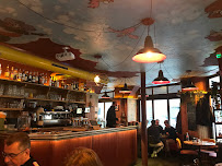 Atmosphère du Restaurant ou café La Montagne Sans Geneviève à Paris - n°1