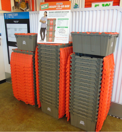 Truck Rental Agency «U-Haul Moving & Storage of Bronzeville», reviews and photos, 2601 S La Salle St, Chicago, IL 60616, USA