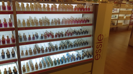 Hair Salon «Ulta Beauty», reviews and photos, 13955 Hall Rd, Shelby Charter Township, MI 48315, USA