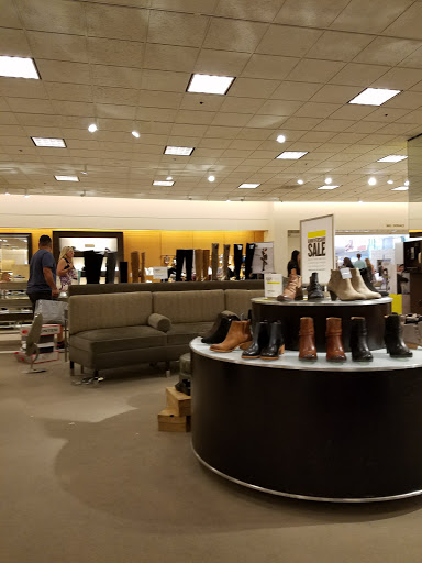 Department Store «Nordstrom Clackamas Town Center», reviews and photos, 11900 SE 82nd Ave, Happy Valley, OR 97086, USA