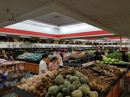 Supermarket «Compare Foods Supermarket», reviews and photos, 818 E Arrowood Rd, Charlotte, NC 28217, USA