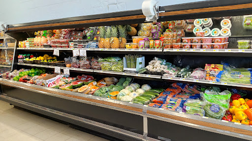 Grocery Store «Harvest Supermarket - New Castle, Indiana», reviews and photos, 1712 Broad St, New Castle, IN 47362, USA