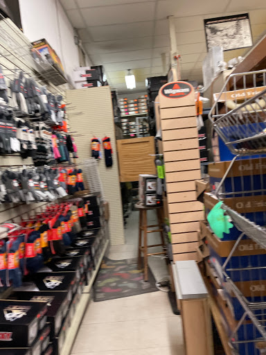 Sporting Goods Store «Hunters Gallery», reviews and photos, 237 Mt Cobb Hwy, Hamlin, PA 18427, USA