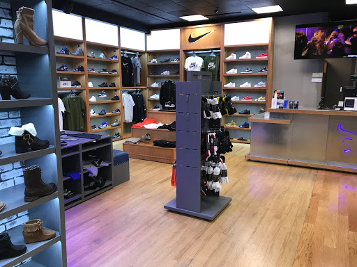 Shoe Store «Shiekh Shoes», reviews and photos, 1900 N Long Beach Blvd, Compton, CA 90221, USA