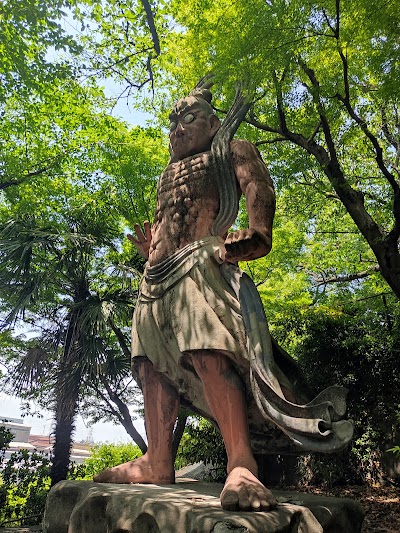 聚楽園仁王像