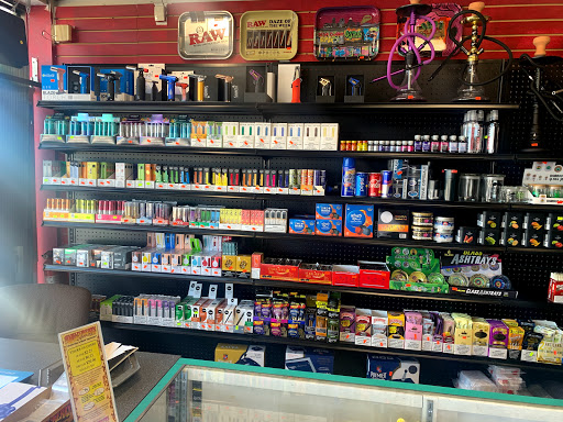 Tobacco Shop «J & J Tobacco», reviews and photos, 3273 Berlin Turnpike, Newington, CT 06111, USA