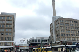Eine hop on hop off-Tour durch Berlin mit den BBS-Cabrio-Bussen image
