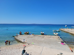 Plaza Tratica'in fotoğrafı geniş bir kıyı şeridi ile birlikte