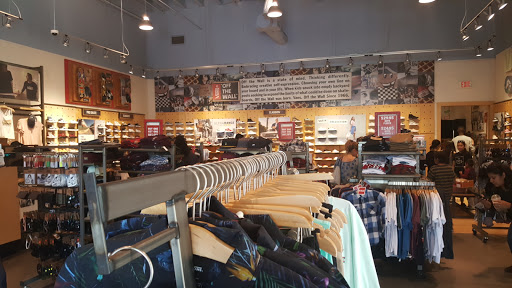 Shoe Store «Vans», reviews and photos, 9736 W Northern Ave, Peoria, AZ 85345, USA