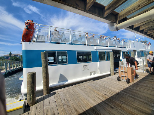 Grocery Store «Seaview Market Inc», reviews and photos, 20 Duneway Ave, Ocean Beach, NY 11770, USA