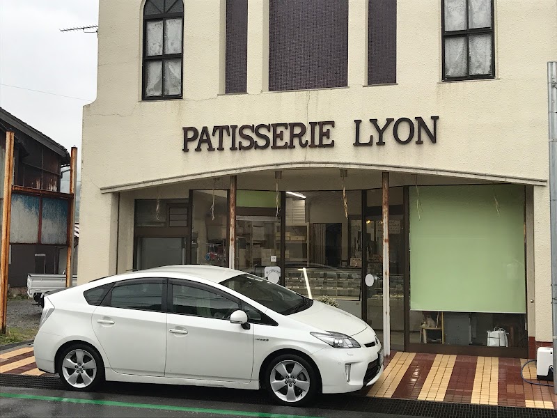 パティスリーリヨン洋菓子店