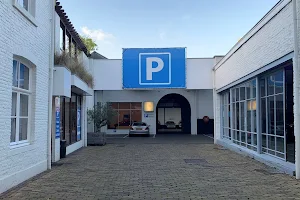 Bollenpark parking centrum image