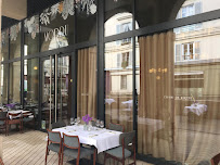 Atmosphère du Restaurant français MORDU Saint Germain des Prés - Paris - n°8