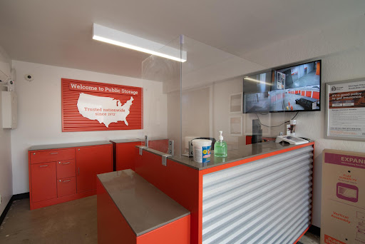 Self-Storage Facility «Public Storage», reviews and photos, 398 Carlson Blvd, Richmond, CA 94804, USA