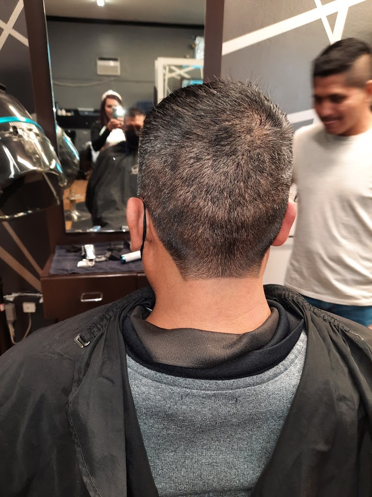 La Raza Beauty Salon 94901