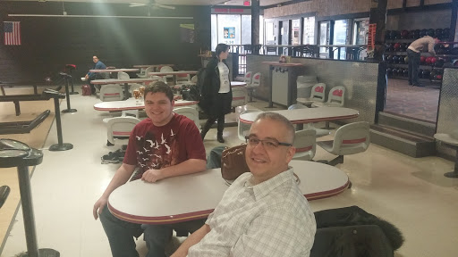 Sports Complex «Bowling Green Sports Center», reviews and photos, 243 W Roosevelt Rd, West Chicago, IL 60185, USA