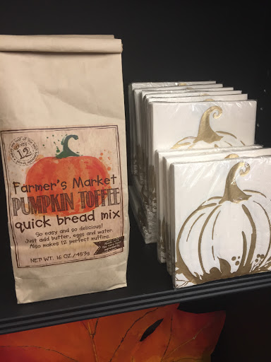 Florist «Bates Flowers by DZyne», reviews and photos, 813 4th Ave, Grinnell, IA 50112, USA