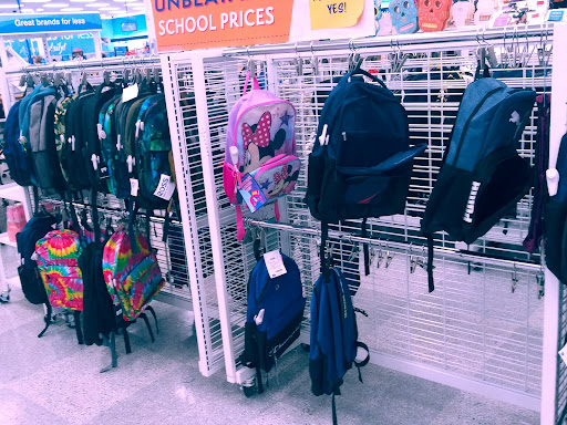 Clothing Store «Ross Dress for Less», reviews and photos, 3000 Gateway St, Springfield, OR 97477, USA