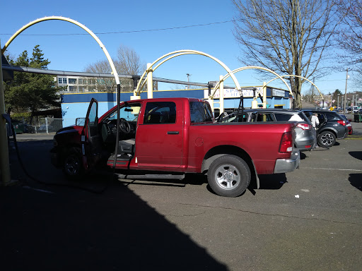 Car Wash «Beaverton Car Wash and Detail Center», reviews and photos, 12425 SW Canyon Rd, Beaverton, OR 97005, USA