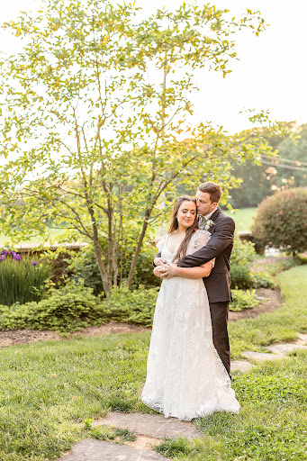 Bridal Shop «Gilded Bridal», reviews and photos, 421 N Boylan Ave, Raleigh, NC 27603, USA