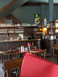 Atmosphère du Restaurant Estaminet La Taverne Flamande à Cassel - n°16