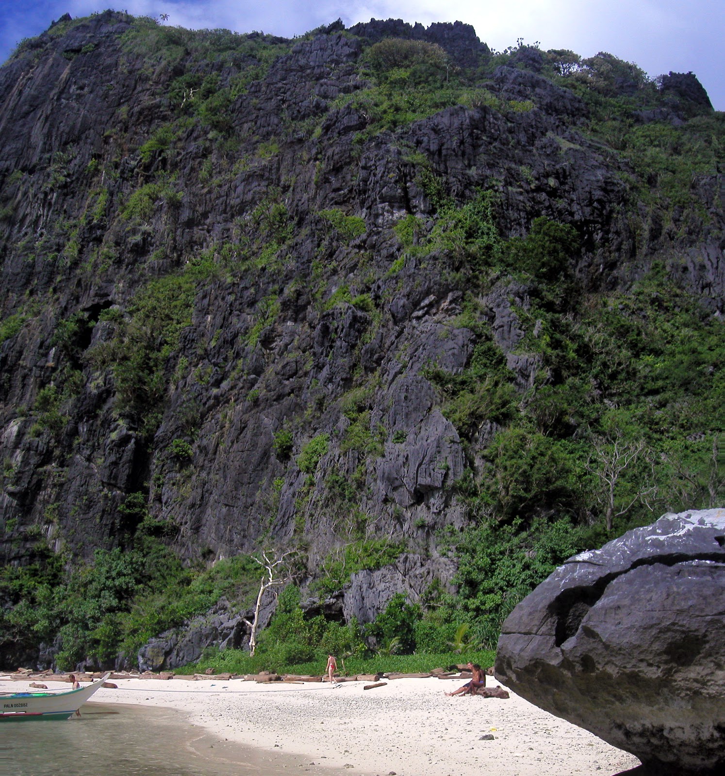 Foto von Calmung Beach II mit heller sand Oberfläche