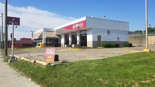 Oil Change Service «Jiffy Lube», reviews and photos, 6410 Glenway Ave, Cincinnati, OH 45211, USA