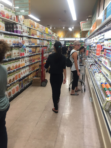 Grocery Store «Whole Foods Market», reviews and photos, 12905 Riverside Dr, Sherman Oaks, CA 91423, USA