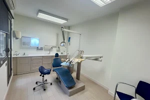 Clinica Dental Opal image