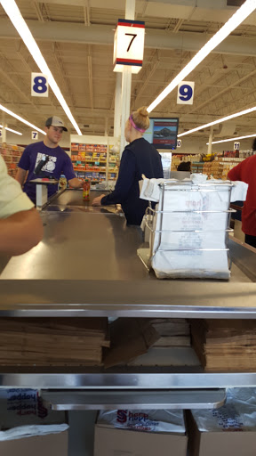 Grocery Store «Sharp Shopper Grocery Outlet», reviews and photos, 340 W Main St, Leola, PA 17540, USA