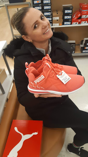 Shopping Mall «Stadium Plaza Shopping Center», reviews and photos, 10 Main St, Tewksbury, MA 01876, USA