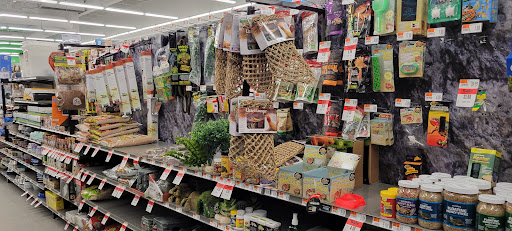 Pet Supply Store «Pet Supplies Plus», reviews and photos, 646 Long Hill Rd, Groton, CT 06340, USA