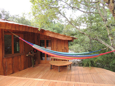 Souleyourt cabanes sous les arbres à Cazilhac