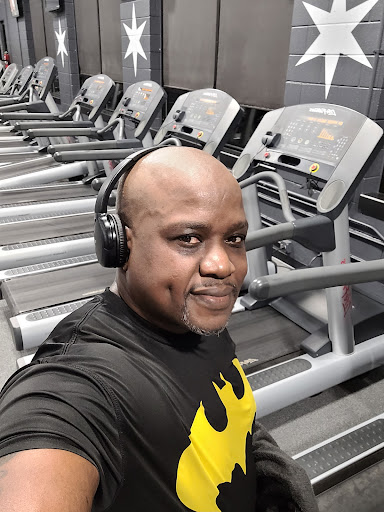 Gym «Charter Fitness of Beverly», reviews and photos, 2545 W 111th St, Chicago, IL 60655, USA