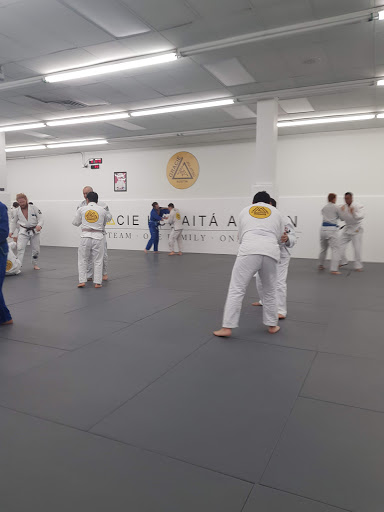 Shopping Mall «Southwood Shopping Center», reviews and photos, 1701 W Ben White Blvd, Austin, TX 78701, USA