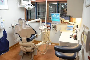 Aurora Dental Group image