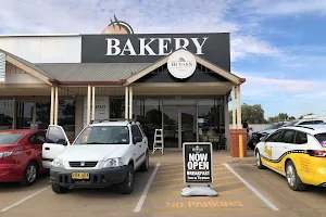 Hudaks Bakery image