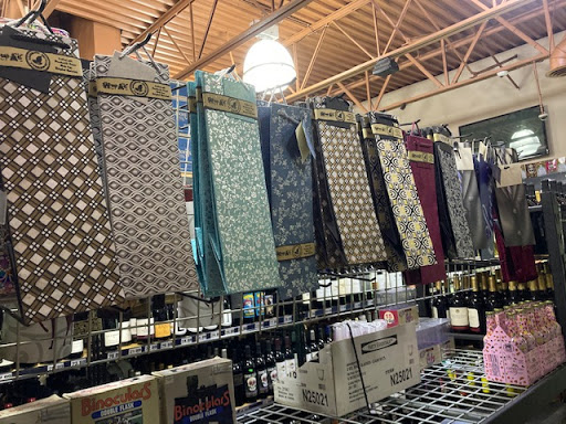 Liquor Store «Franklin Liquor & Deli», reviews and photos, 28500 Franklin Rd, Southfield, MI 48034, USA