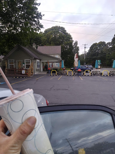 Ice Cream Shop «Country Whip Inc», reviews and photos, 1173 Main St, Acushnet, MA 02743, USA