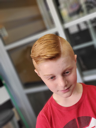 Beauty Salon «Sola Salon Studios», reviews and photos, 6994 Heisley Rd, Mentor, OH 44060, USA